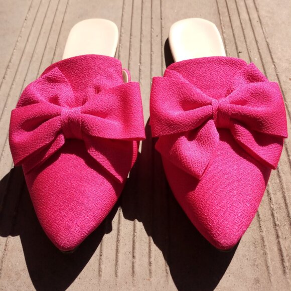 ✨ Pink Bow Sandals - Size 44 (Women’s) ✨ - Picture 2 of 3